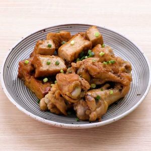 手羽元と厚揚げの煮物