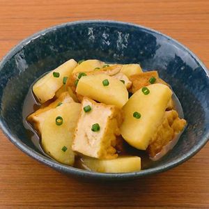 「長芋と厚揚げの煮物」のレシピ動画
