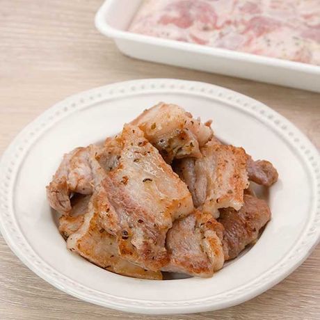 まとめて作って平日楽々 下味冷凍 豚バラのオレガノガーリックマリネのレシピ動画 作り方 Delish Kitchen