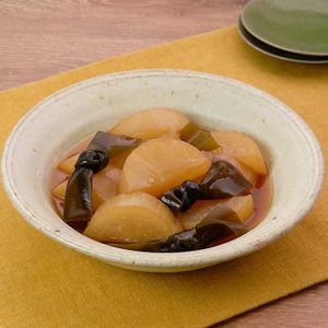 「大根と昆布の煮物」のレシピ動画
