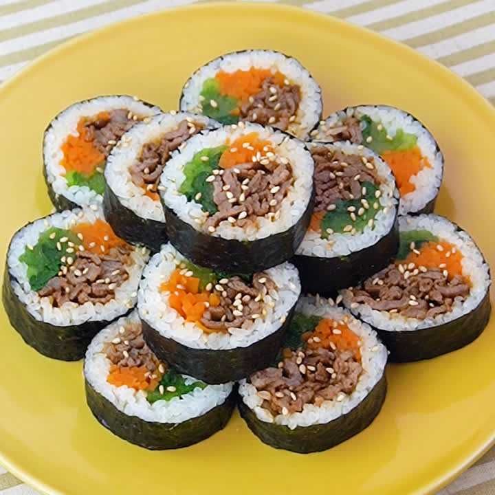 牛肉と小松菜の巻き寿司