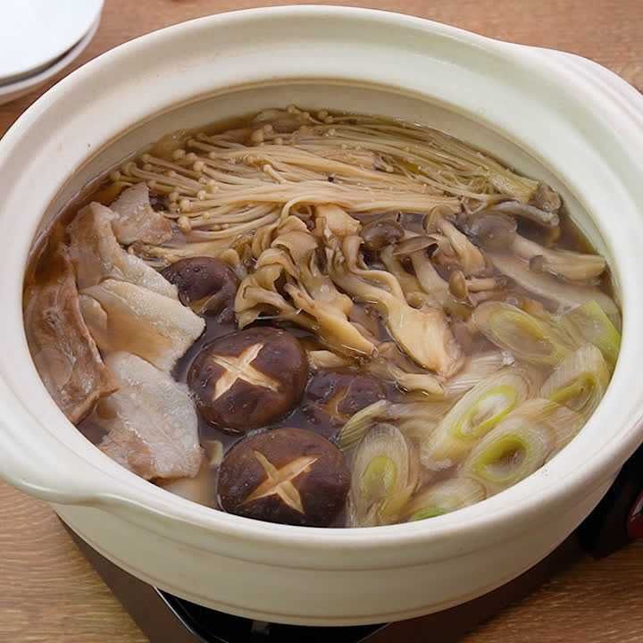 【きのこ鍋】贅沢な旨み♪風味が引き立つ極旨レシピ31選