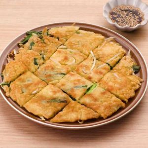 「もやしとニラのチヂミ」のレシピ動画