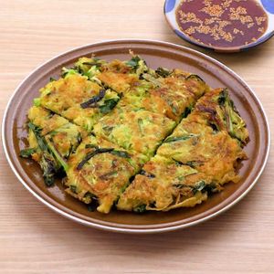 「キャベツとニラのチヂミ」のレシピ動画