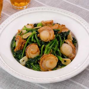 「ホタテとほうれん草のソテー」のレシピ動画