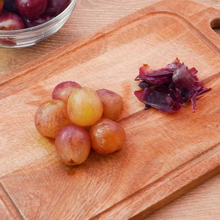 ピオーネの皮のむき方