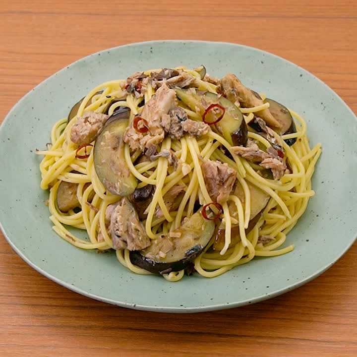 サバとなすのオイルパスタ