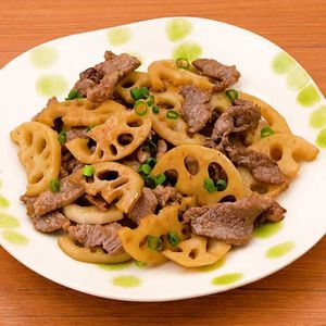 「牛肉とれんこんのバター醤油炒め」のレシピ動画