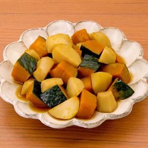 「里芋とかぼちゃの煮物」のレシピ動画