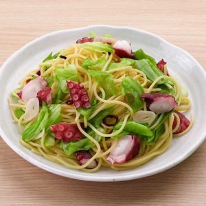 タコとキャベツのペペロンチーノ