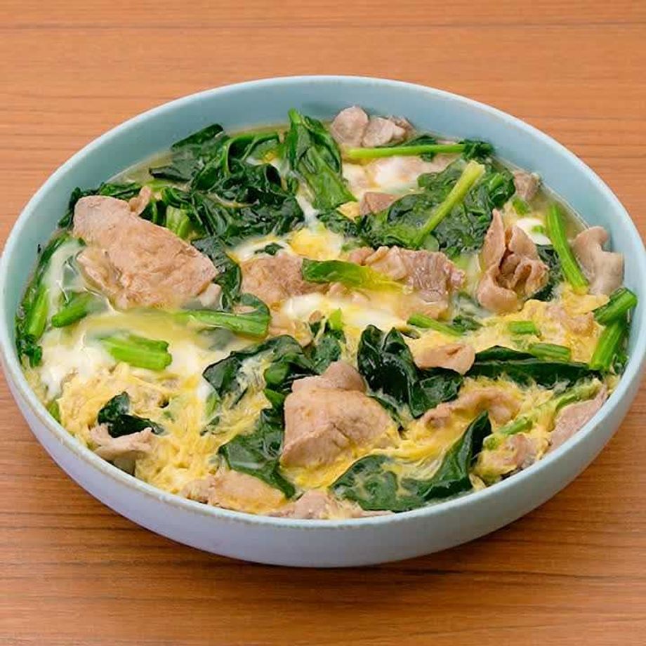 豚肉 ほうれん草 卵