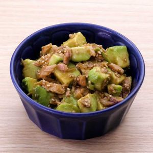 「アボカドとツナのナムル」のレシピ動画