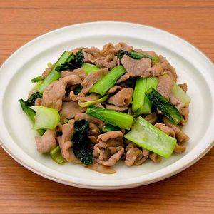 豚こまと小松菜のスタミナ炒め