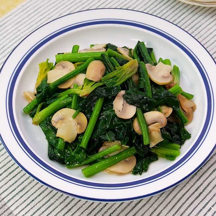 ほうれん草とマッシュルームのバターソテー