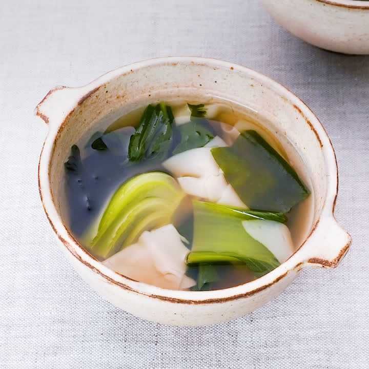 チンゲン菜とわかめの和風スープ