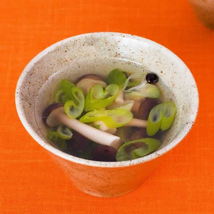 しめじとねぎの中華スープ