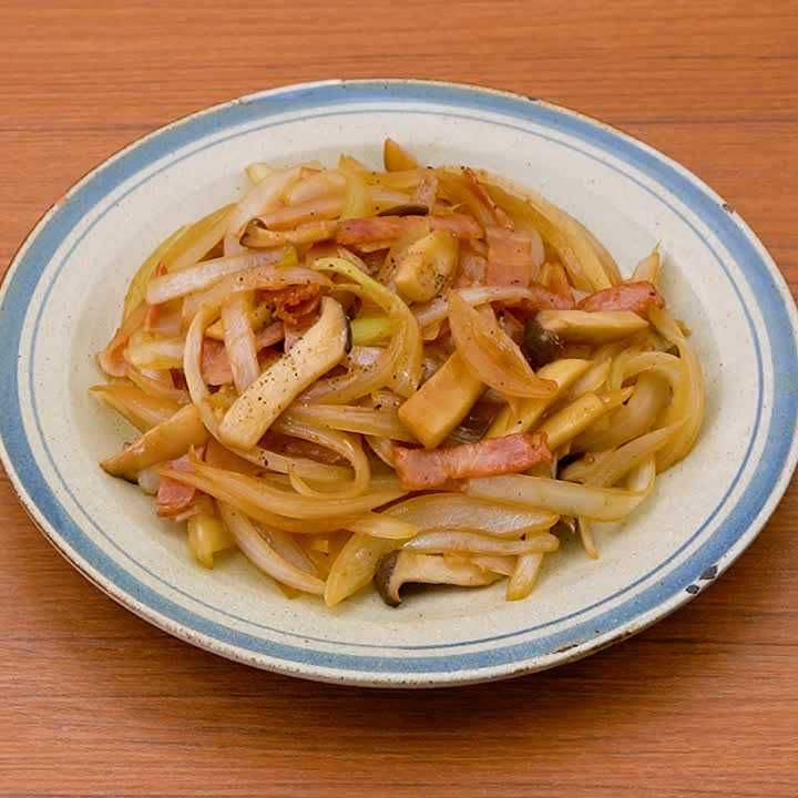【ベーコン×玉ねぎ×エリンギ】風味引き立つ♪相性抜群レシピ15選