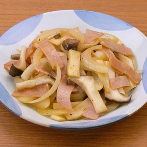 「エリンギとハムのバター醤油炒め」のレシピ動画