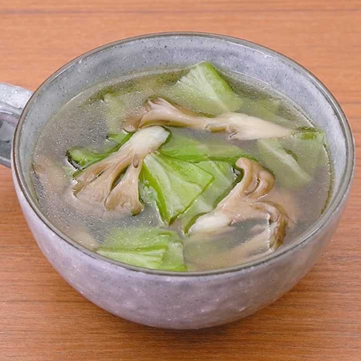 キャベツと舞茸のスープ