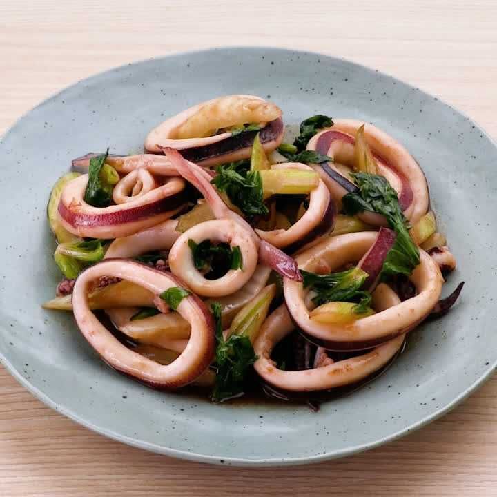 イカとセロリのオイスター炒め