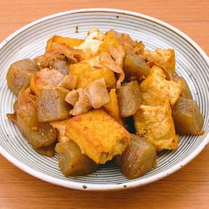 「こんにゃくと厚揚げのピリ辛炒め」のレシピ動画