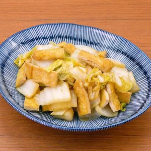 「白菜漬けと油揚げの炒めもの」のレシピ動画