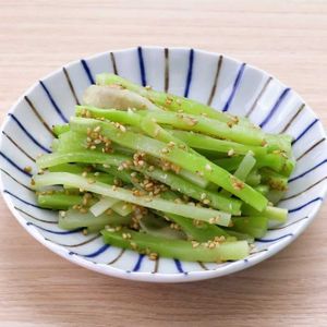 「ブロッコリーの茎ナムル」のレシピ動画