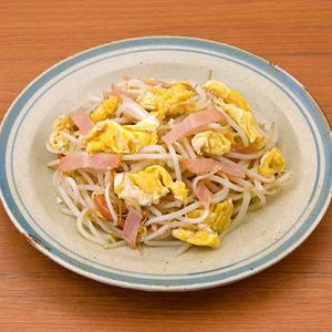 もやしとハムの卵炒め
