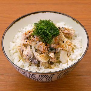 「焼きサバのマヨ和え丼」のレシピ動画
