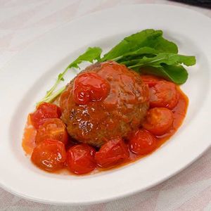 「真っ赤なミニトマトソースのハンバーグ」のレシピ動画