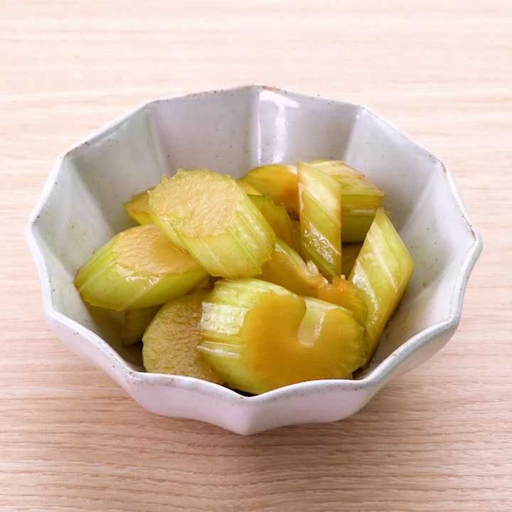 セロリの醤油漬け