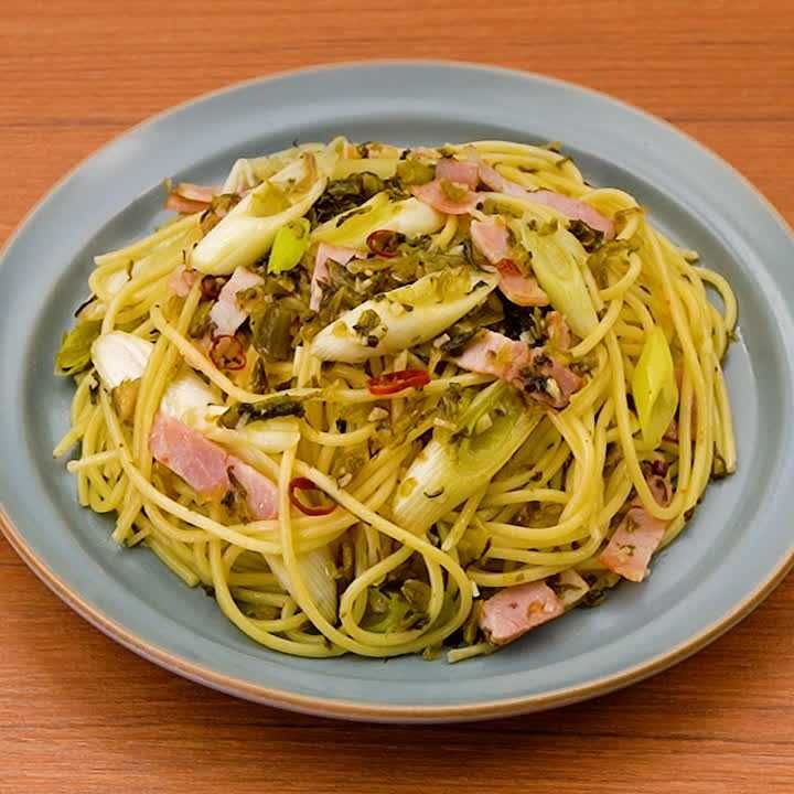 高菜とベーコンのペペロンチーノ