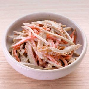 ごぼうとちくわのごまマヨサラダ