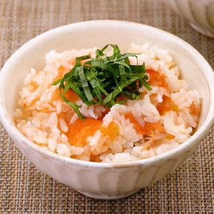 「ツナとトマトの炊き込みごはん」のレシピ動画