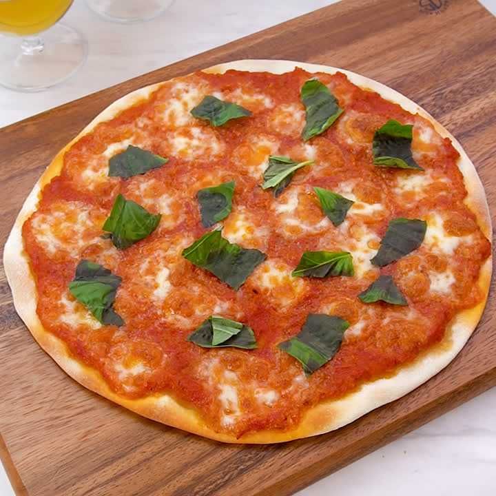 くせになる食感 クリスピーピザのレシピ動画 作り方 Delish Kitchen