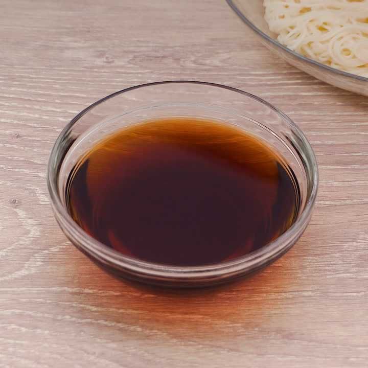 干ししいたけを使って作る しいたけ出汁のそうめんつゆのレシピ動画 作り方 Delish Kitchen