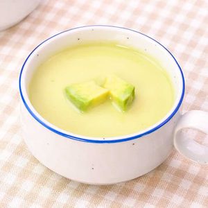 「アボカドと豆乳のポタージュ」のレシピ動画