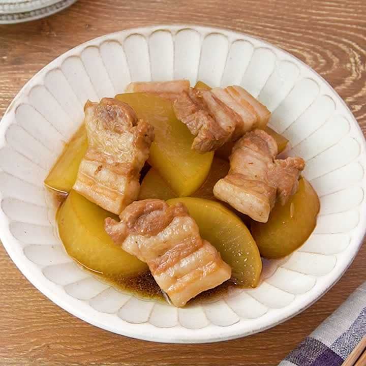 豚バラ肉と大根の煮物