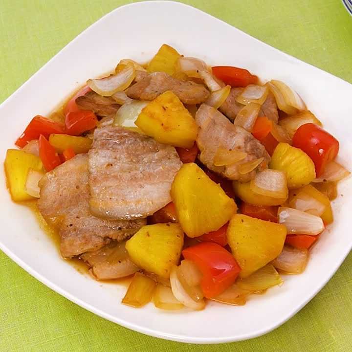 豚肉とパイナップルの炒め物