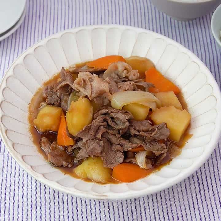 ボリューム満点 お肉たっぷり肉じゃがのレシピ動画 作り方 Delish Kitchen