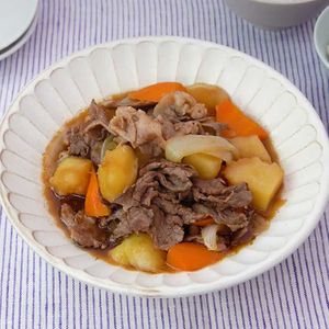 お肉たっぷり肉じゃが