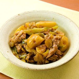 「豚こまとじゃがいものにんにく煮」のレシピ動画
