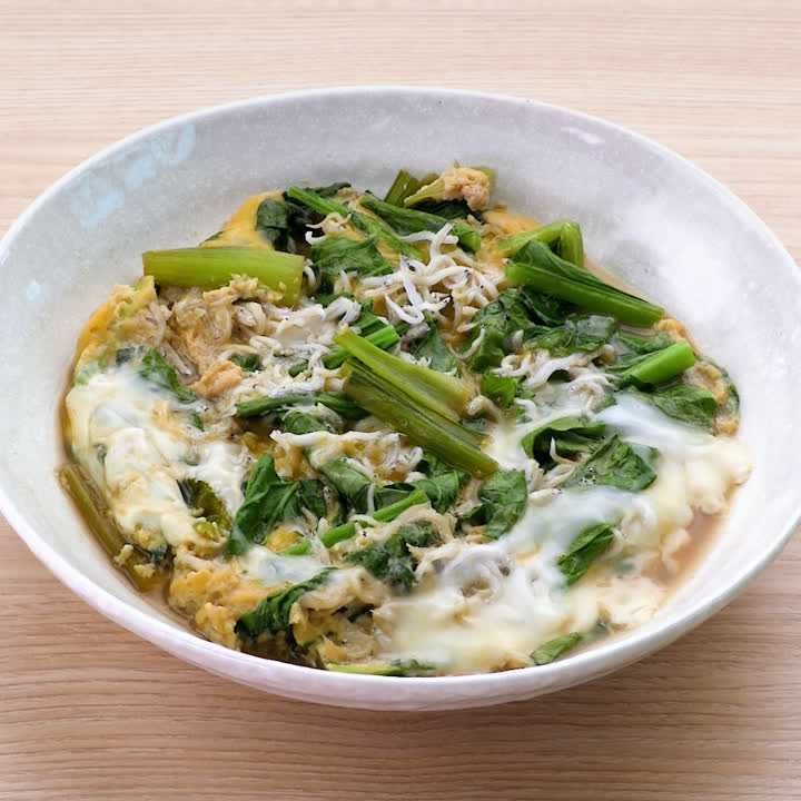 小松菜としらすの卵とじ