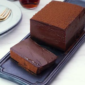 「レンジで簡単生チョコテリーヌ」のレシピ動画