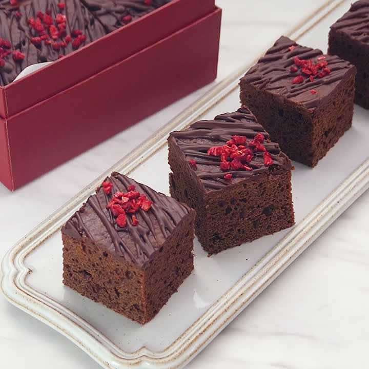 かわいい手作りバレンタイン 簡単チョコレートケーキのレシピ動画 作り方 Delish Kitchen