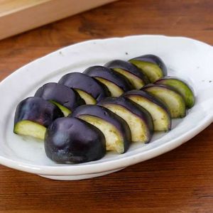 ご飯のお供におすすめ ナスの漬物のレシピ動画 作り方 Delish Kitchen ご飯のお供におすすめ ナスの漬物のレシピ動画 作り方 Delish Kitchen