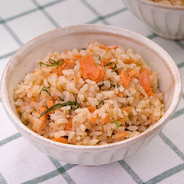 鮭と大葉の炊き込みご飯