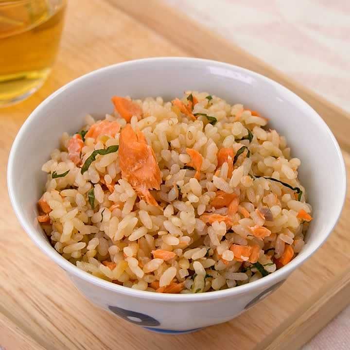 鮭と大葉の炊き込みご飯