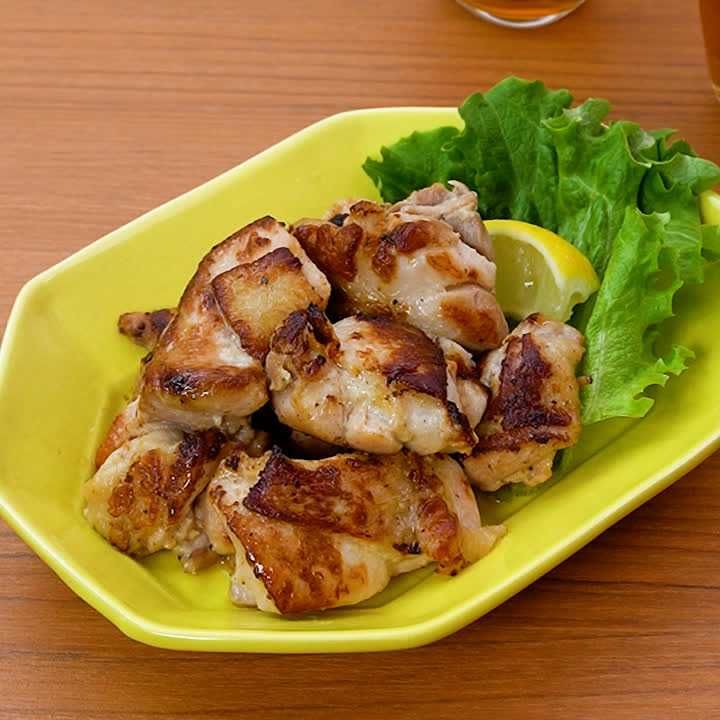 鶏もも肉の塩焼き