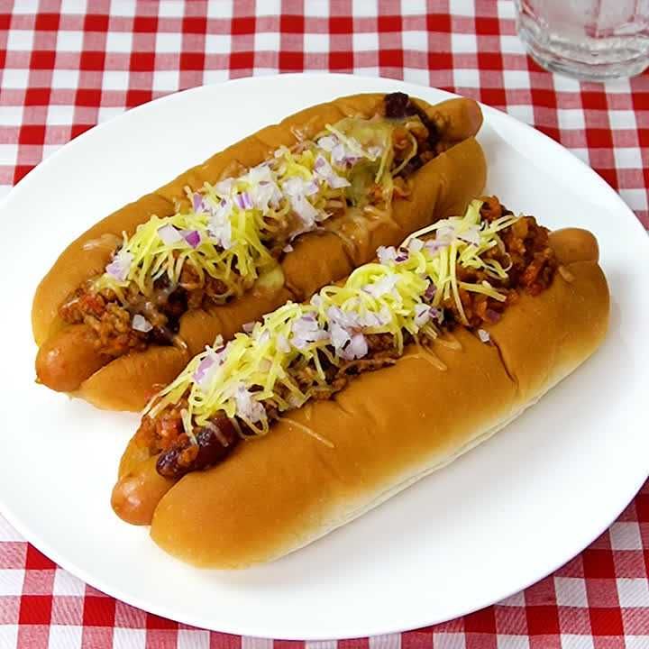 ボリューム満点！ チリドッグのレシピ動画・作り方 DELISH KITCHEN